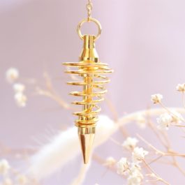 Pendule à spirale en laiton plaqué or