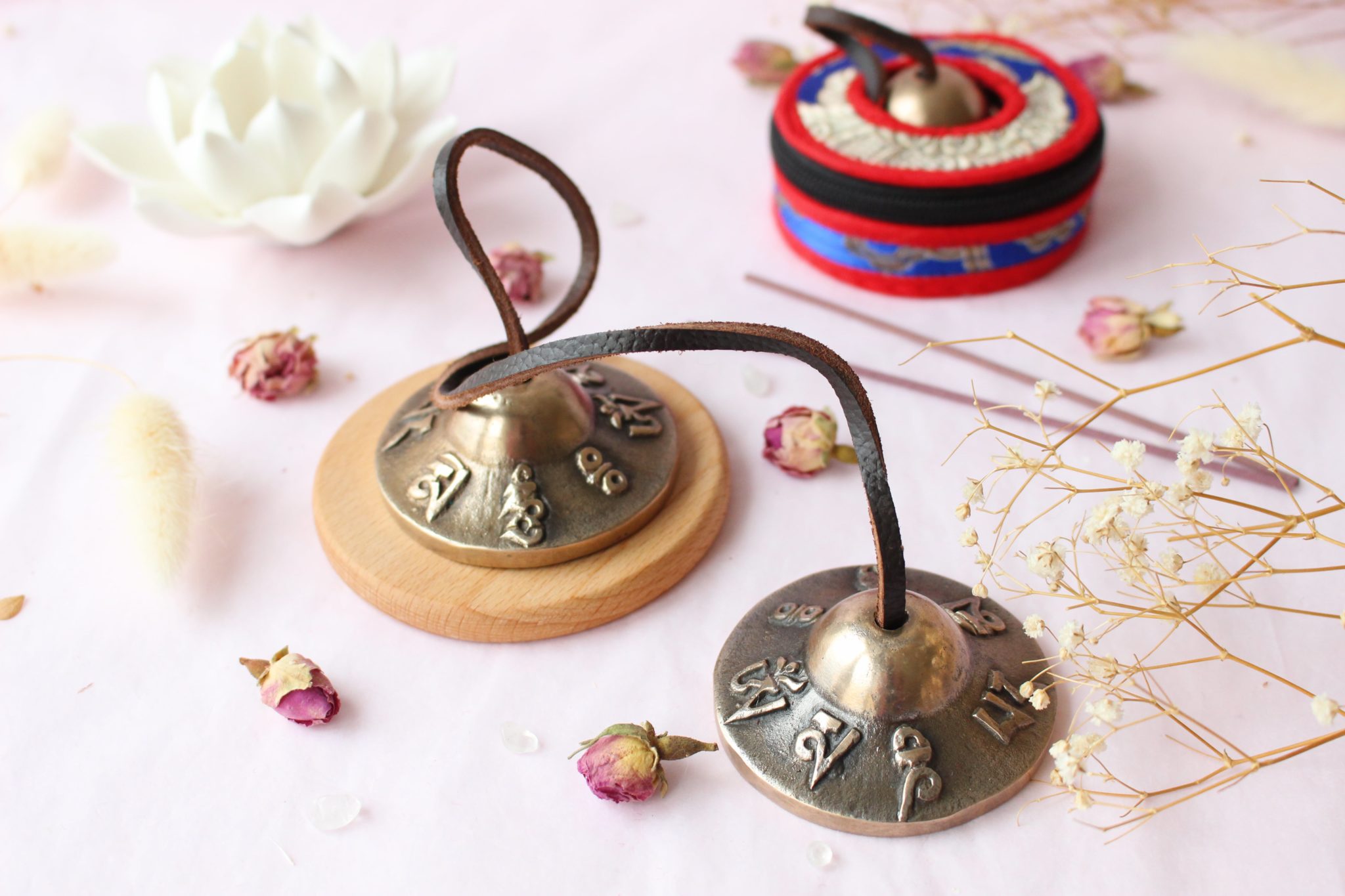 Tingshas Om Mani Padme Hum [Cymbales Tibétaines]
